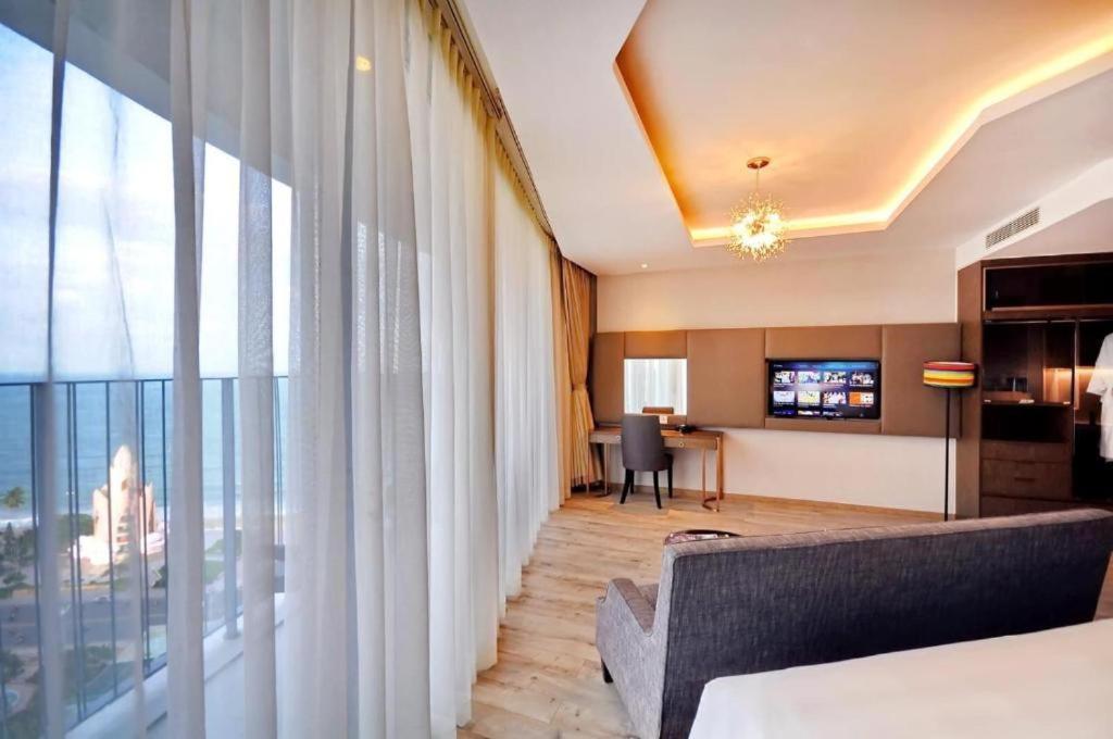 Luxury Seaview Panorama Nha Trang By Luna Exterior photo