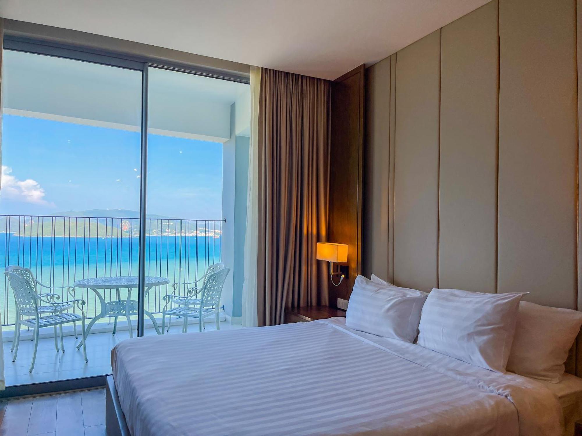 Luxury Seaview Panorama Nha Trang By Luna Exterior photo