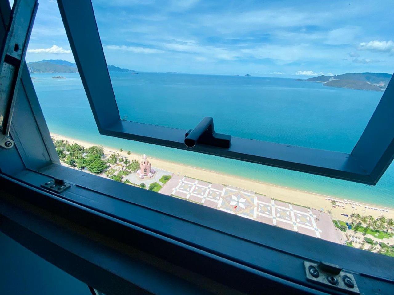 Luxury Seaview Panorama Nha Trang By Luna Exterior photo